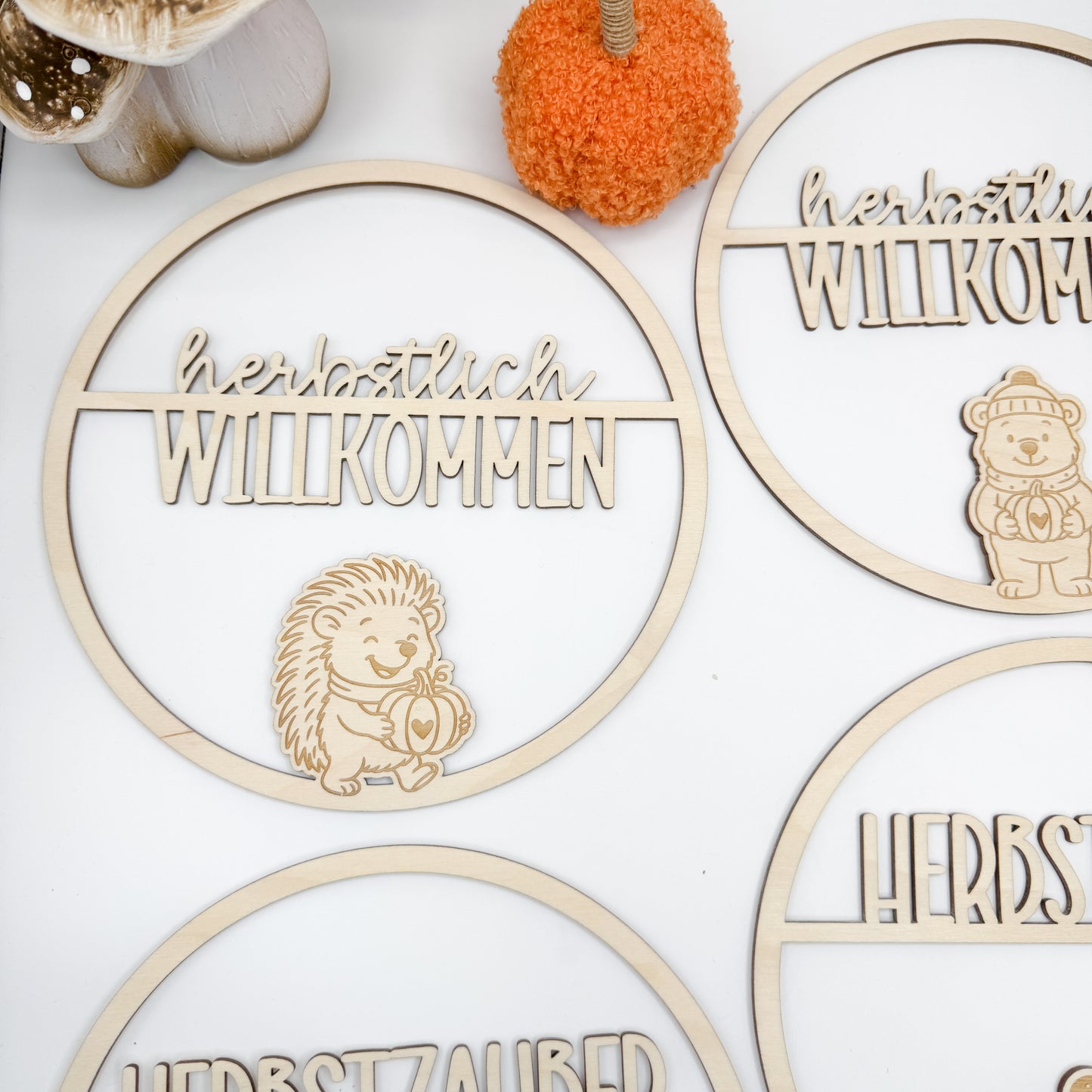 Herbstloops mit niedlichen Tieren - Laserdatei