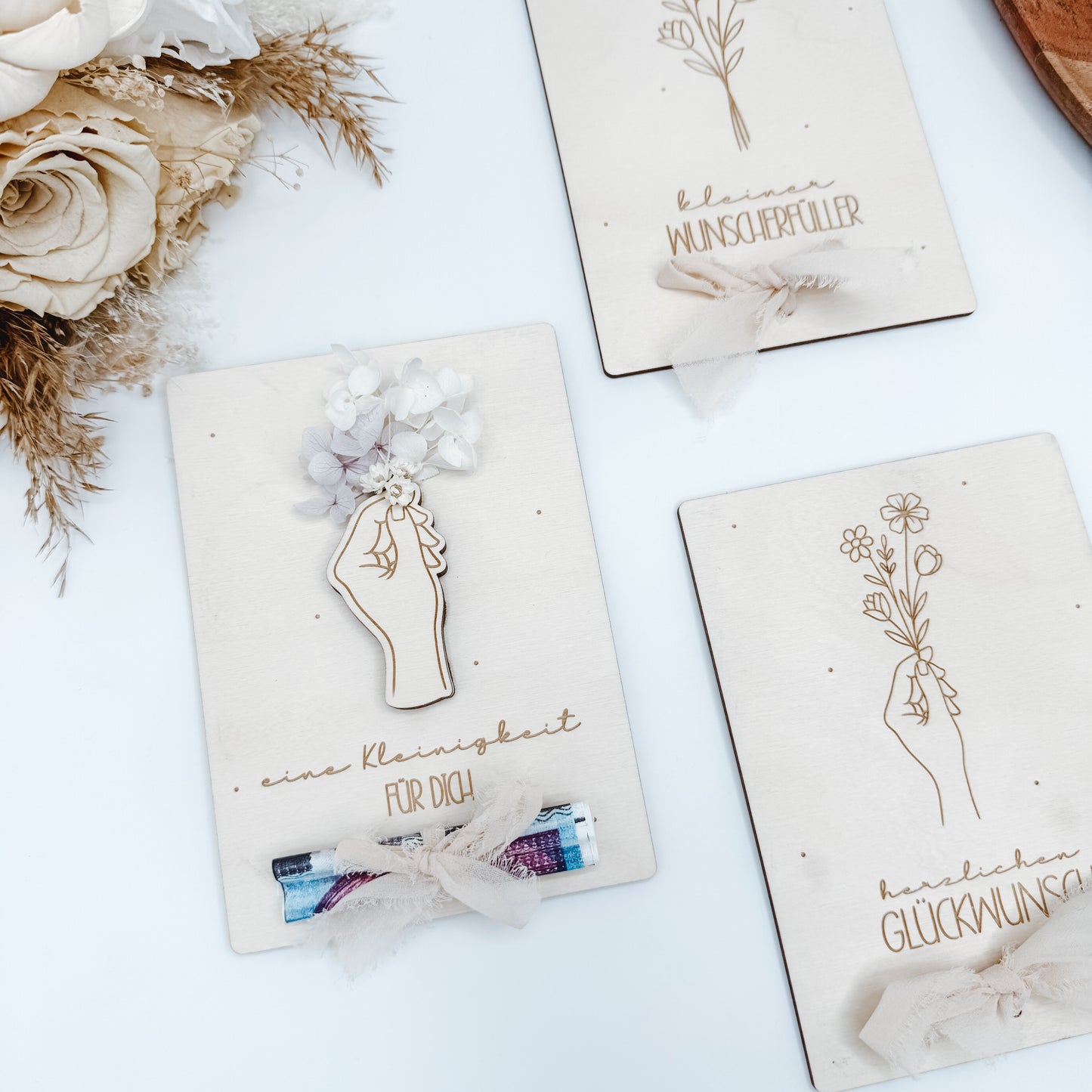 Geldgeschenke Blumenhand im Postkartenformat - Laserdatei